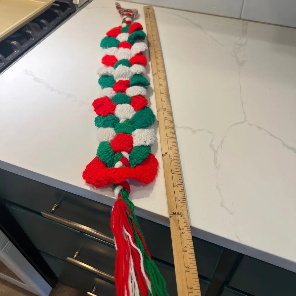Vintage Christmas Holiday Crochet Braid‎ Decor Door Hanging Red Green White